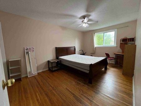 For Lease - 575 Gainsborough Road, London North, Ontario - Photo 4