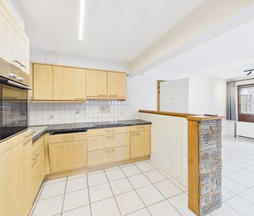 Appartement 2 chambres, terrasse, cave, au rez-de-chaussée - Photo 3