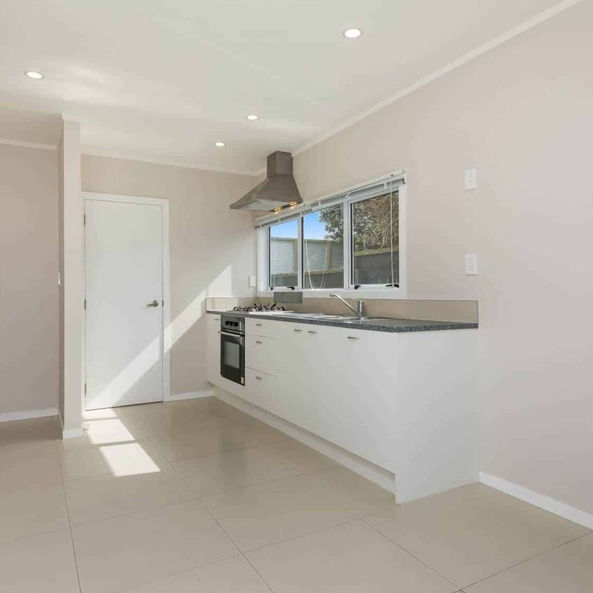 Westlake Zone - 2 bedroom Forrest Hill - Pets ... - Photo 1
