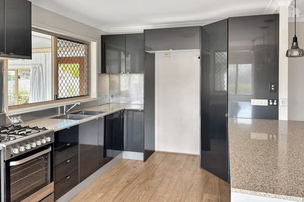 47 Aimee Drive, - Photo 1