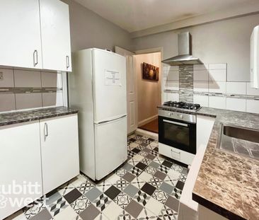 4 bedroom terraced house to rent - Photo 5