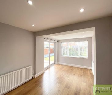 3 bedroom semi-detached house to rent - Photo 2