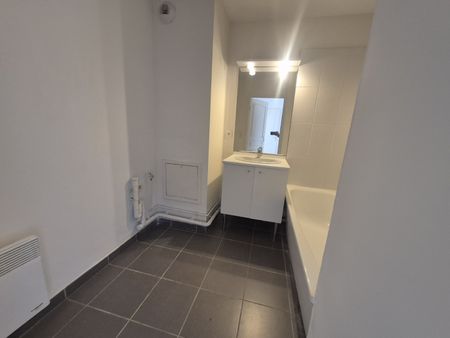 Location Appartement 2 pièces 43m² LILLE 59160 - Photo 2