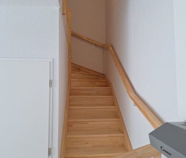 T4 AVEC TERRASSE, JARDIN ET PARKING - Photo 4