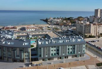 Apartment for rent on the beachfront of Arenal in Javea.