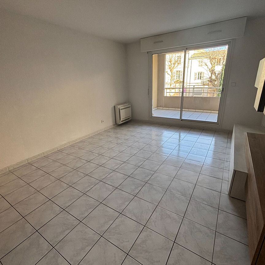 Location Appartement 2 pièces 45m² NIMES 30000 - Photo 1