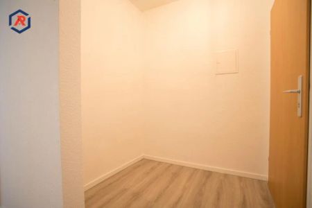 Lechenich, frisch renovierte 2-Zimmerwohnung mit Balkon, Garage möglich! - Photo 5