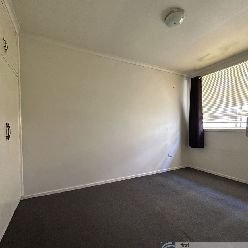 Convenience At Your Door Stop - Photo 1