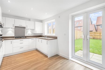 3 bedroom semi-detached house to rent - Photo 5