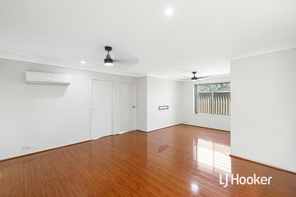 Beautiful Spacious 3 Bedroom Home - Available Now! - Photo 1