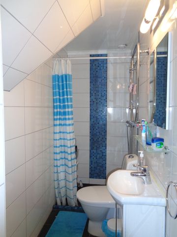 Påvelundsgatan, Västra Frölunda - Photo 4