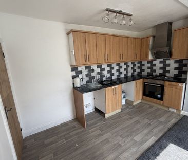 Brook Street - Photo 2