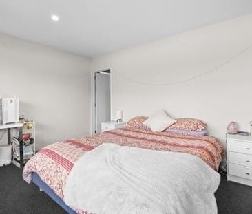 Modern 3 bedroom home- Short Fixed term- Faringdon - Photo 4