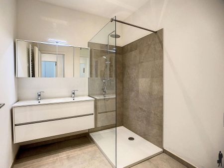 Prachtig appartement met 2 slaapkamers, dressing en terras in de Tentoonstellingswijk - Photo 4