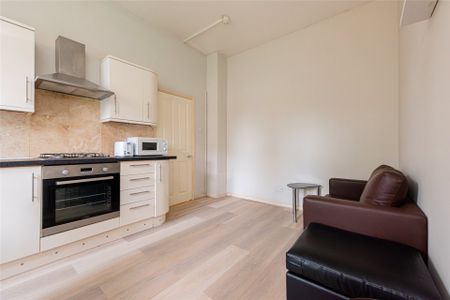 1 Bedroom Ground floor flat to Rent - Photo 3