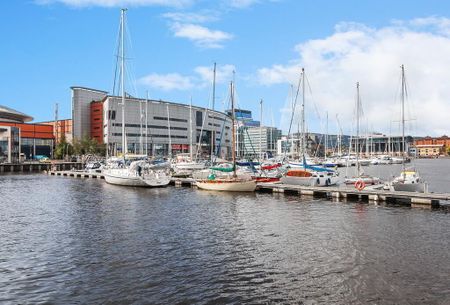 Apt 2-05, 2 Queens Road, Titanic Quarter, BT3, Belfast - Photo 2