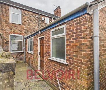 2 bedroom terraced house to rent - Photo 4