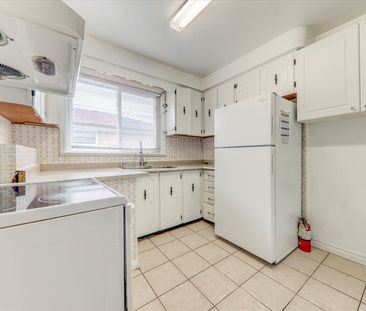 For Lease - 110 Ellendale Drive Unit# Main, Toronto, Ontario - Photo 2