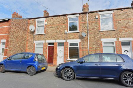 2 bedroom terraced house to rent - Photo 4