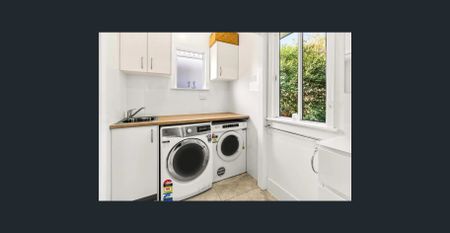 NEAT AND TIDY HOME IN CONVENIENT LOCATION - Photo 2