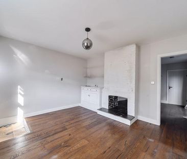 2 bedroom end of terrace house to rent - Photo 4