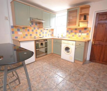 Mount Pleasant, Reading, Berkshire - Photo 2
