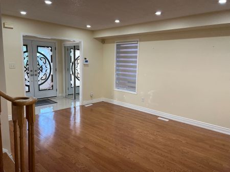 For Lease - 39 Florence Drive, Brampton, Ontario - Photo 3