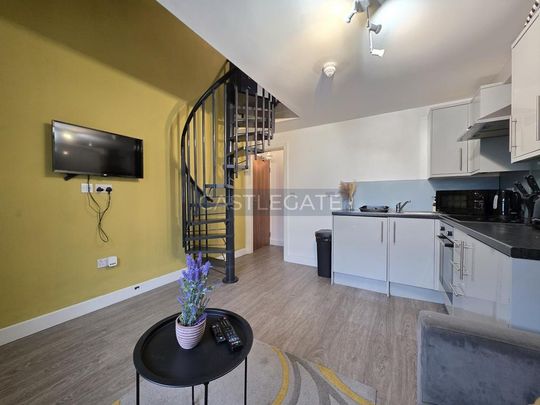 1 bedroom flat to rent - Photo 1