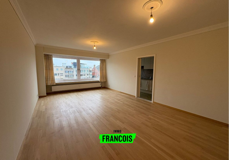 Te huur: leuk 2-slaapkamerappartement op het Leopold I-plein (“Het Paard”) – Oostende. - Foto 2