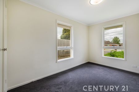 3 Bedroom Villa in a Convenient Location - Photo 4