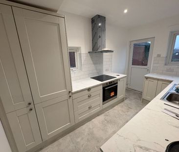 16 Mountainview Drive, Belfast BT14 7GX - Photo 6