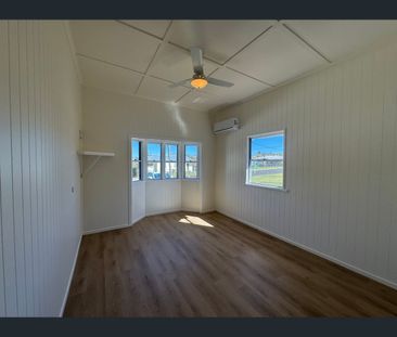 2/2 Gabbee Street, Kingaroy, Qld 4610 - Photo 4