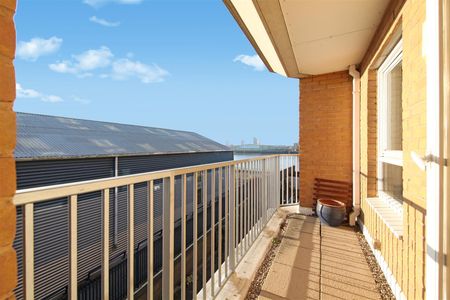 Hera Court, Homer Drive, London - Photo 5