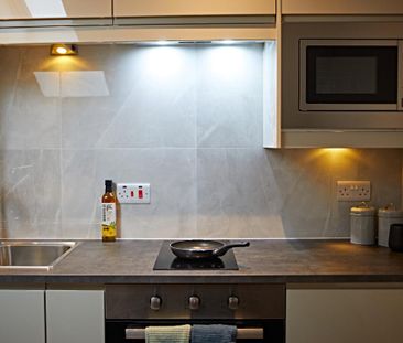 Studio to rent - Photo 1