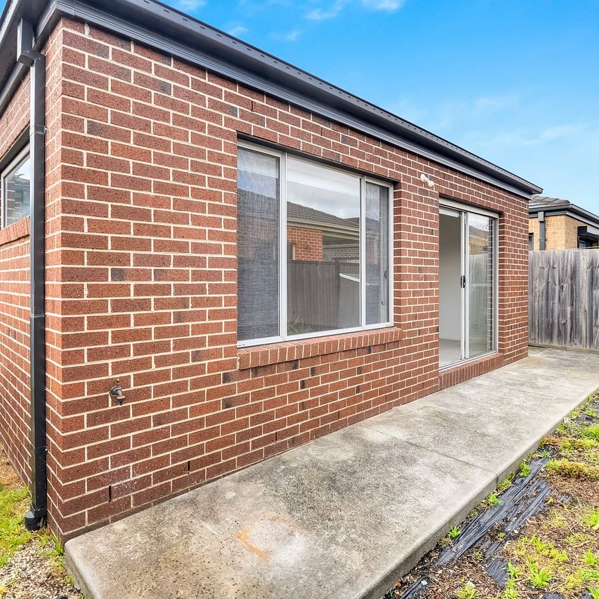 23 Giddens Road, Mernda VIC 3754 - Photo 1