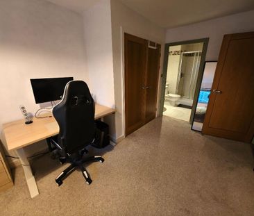 2 bedroom flat to rent - Photo 5