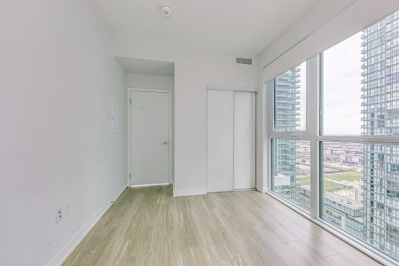 For Lease - 4055 Parkside Village Drive Unit# 2315, Mississauga, Ontario - Photo 4
