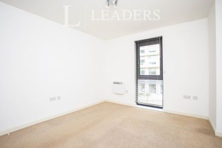 1 bedroom apartment to rent Cardinal Place, Guildford Road, Woking, GU22 - Photo 2