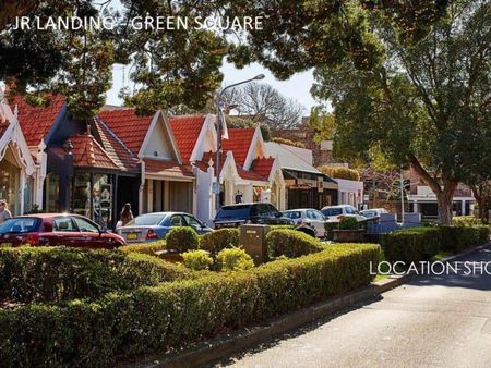 Art Deco Building I Moments to Shopping Centre I Oversized Living - Photo 5