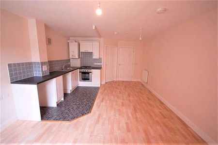 St. Thomas Road, Spalding, Lincolnshire, PE11 - Photo 5