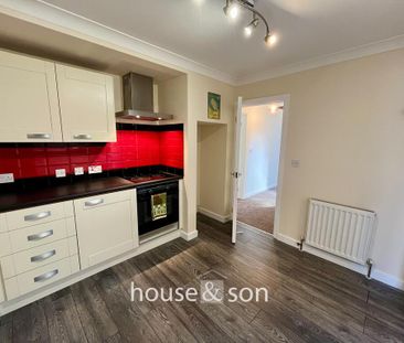 3 bedroom ground floor flat to rent - Photo 6