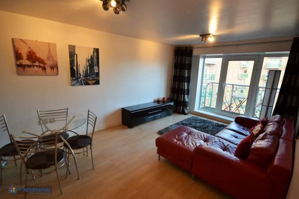 2 bedroom flat to rent - Photo 1