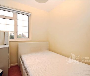 Lynwood, Guildford, Surrey, GU2 7NY - Photo 5