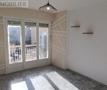 Location Appartement 1 pièce 26m² NICE 06300 - Photo 2