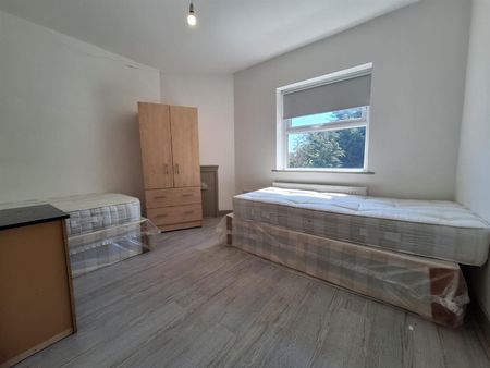 Limbury Road, Luton LU3, London - Photo 4