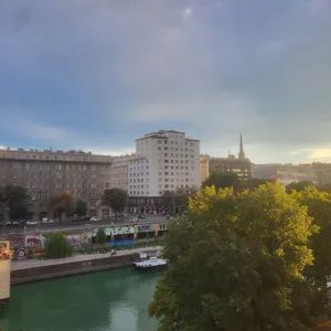 Helle 2-Zimmer-Wohnung mit Donaukanal-Blick direkt am 1. Bezirk - Photo 3