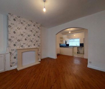 3 bedroom terraced house to rent - Photo 2