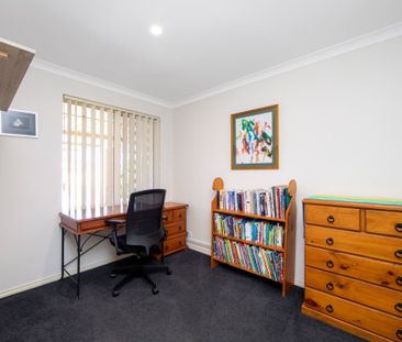 Super Fresh 4 Bedroom Home with Ideal Outdoor Entertaining Area - Photo 5