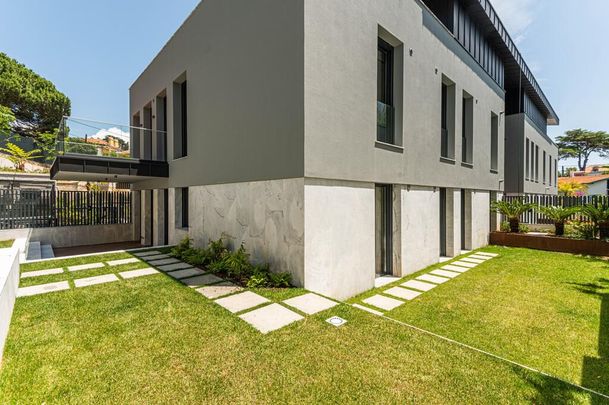 3 Bedroom Apartment with swimming pool, Estoril, Cascais - Photo 1