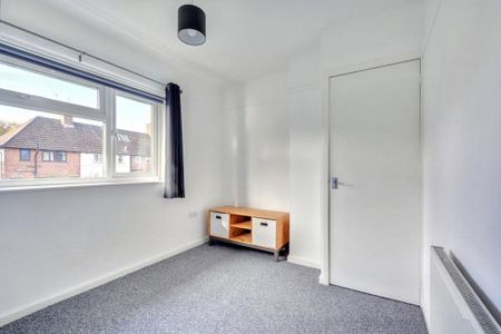 2 bedroom terraced house to rent - Photo 2